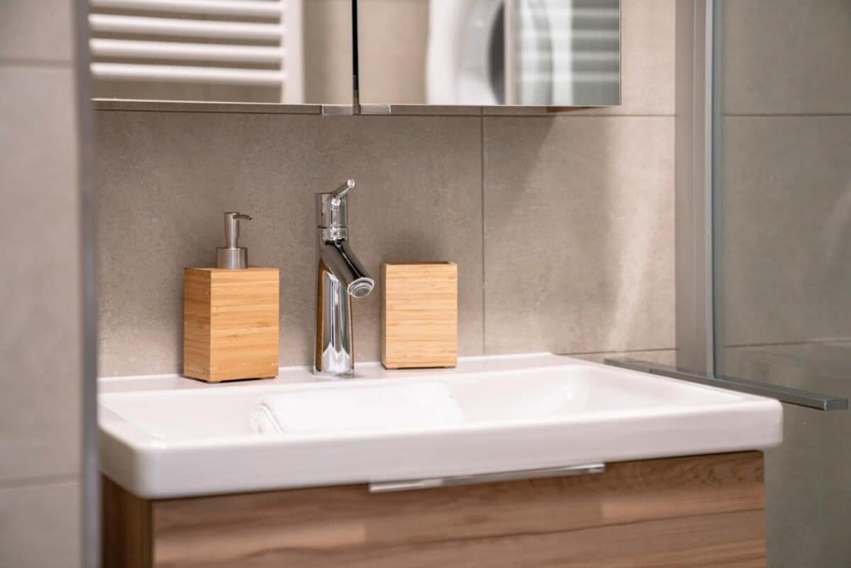 Renovated Chic Studio 5 Min To City Center Люксембург Екстер'єр фото